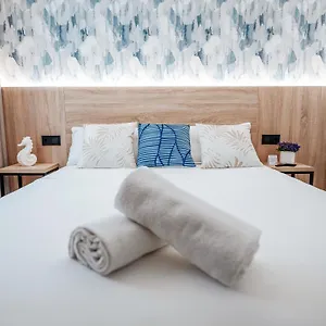 https://sweet-lloret-suites.topcostabravahotels.com